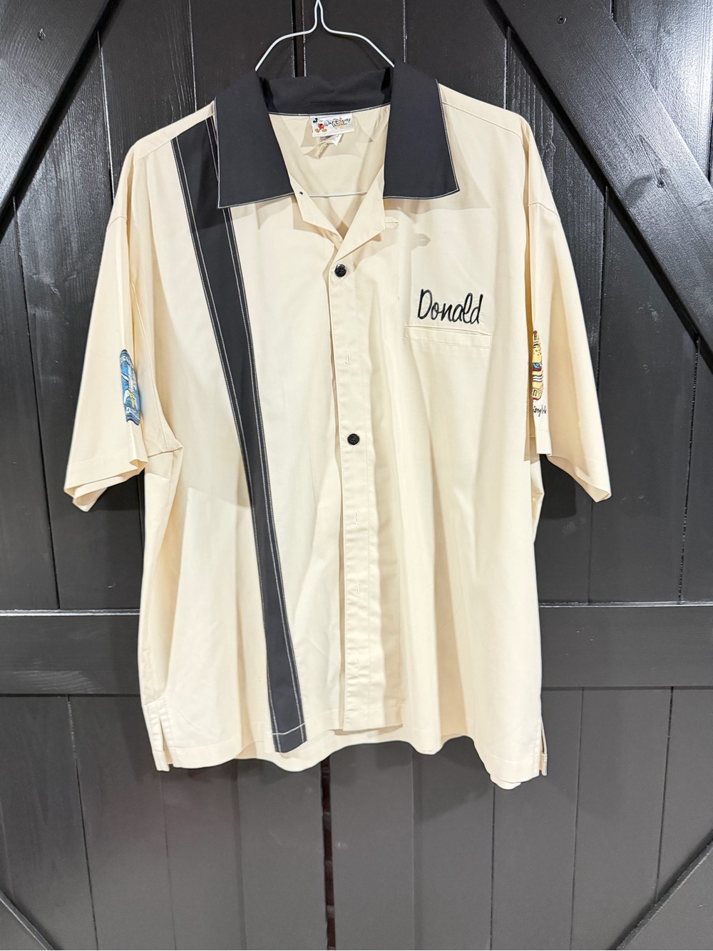 Vintage Bowling Shirt with 'Donald' Duck size XXL from Disney Resorts